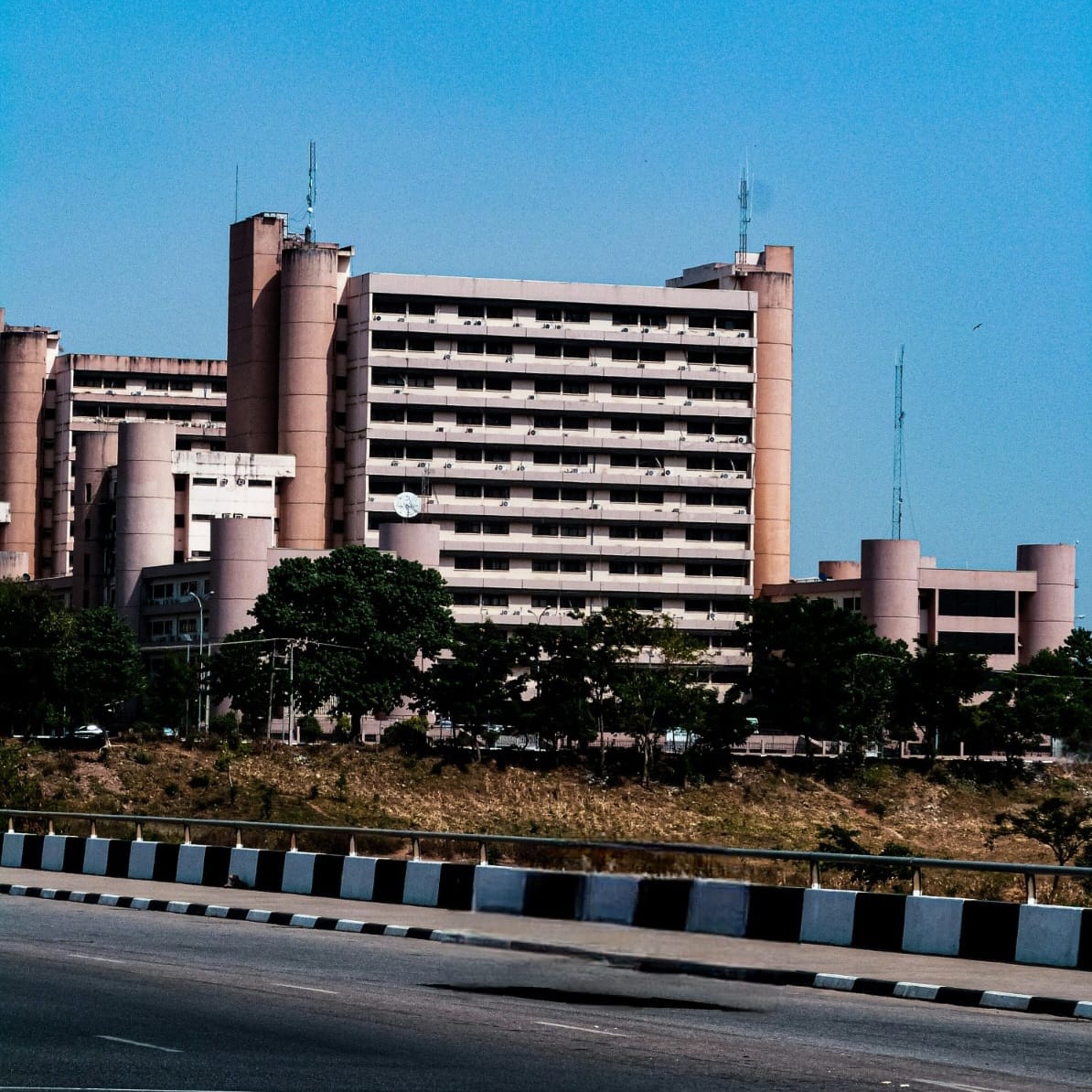 Abuja ministry building — Nigerian institutional environment
